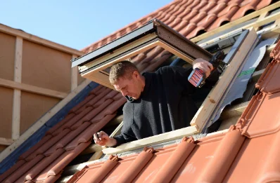 Pose de fenêtres de toit Velux à Panossas